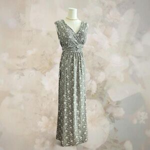 Limité Green Floral Maxi Dress